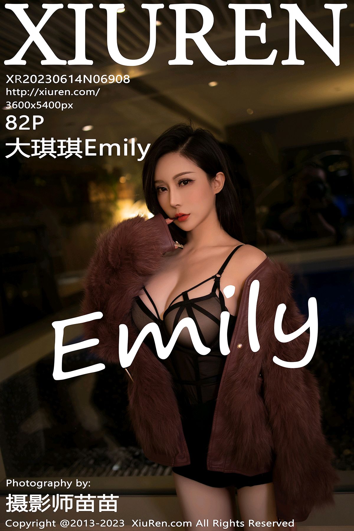 秀人网 6908 大琪琪Emily 性感写真 [82+1P]